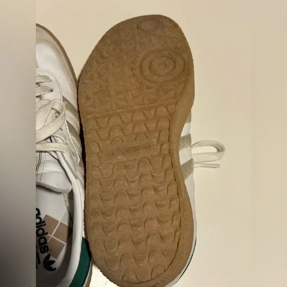 Adidas White and Green Samba Sambae Size 6 Women - Picture 8 of 9